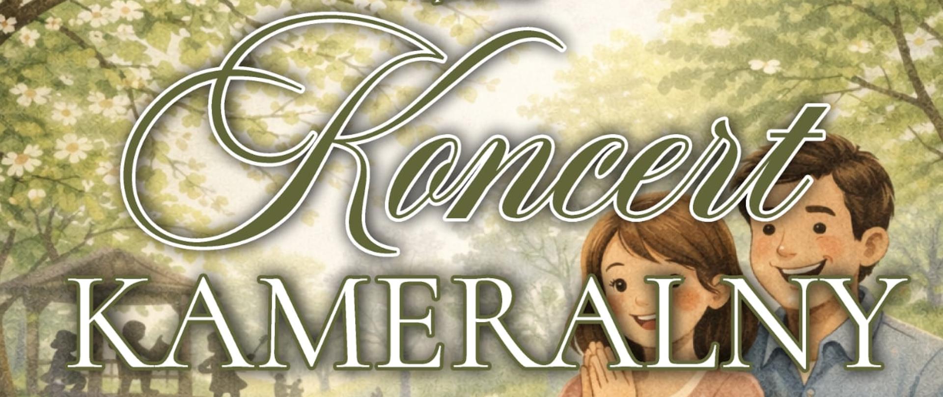 Plakat utrzymany w ciepłej, pastelowej stylistyce ilustracyjnej przedstawiającej wiosenny park. Tło stanowią drzewa o jasnozielonych liściach i białych kwiatach, tworzące lekko rozmytą, malarską scenerię przypominającą ilustrację z książki dla dzieci. Na ziemi widać trawę oraz drobne białe kwiatki przypominające stokrotki. Kolorystyka plakatu jest głównie zielona, kremowa i pastelowa, z delikatnymi odcieniami brązu i różu.
W górnej części, na środku, znajduje się niewielkie logo na niebieskim prostokątnym tle przedstawiające stylizowane kolorowe słupki przypominające klawisze fortepianu w kolorach: żółtym, czerwonym i białym, z białą nutą nad nimi. Pod logo drobnym białym tekstem widnieje napis identyfikujący szkołę.
Bezpośrednio pod logo, na tle jasnej części ilustracji, znajduje się tekst zapisany białą czcionką:
„Państwowa Szkoła Muzyczna I stopnia im. Z. Noskowskiego w Krzeszowicach
zaprasza na”
Centralną część plakatu zajmuje duży tytuł wydarzenia w dwóch wierszach.
Pierwszy wyraz:
„Koncert”
zapisany jest dużą ozdobną kursywą w kolorze jasnej zieleni z cieniem.
Pod nim, znacznie większymi, szerokimi literami w kolorze oliwkowej zieleni z jasnym obrysem znajduje się napis:
„KAMERALNY”
W lewej części plakatu, na wysokości tytułu, umieszczone jest duże okrągłe pole w kolorze oliwkowozielonym. W jego środku białym tekstem zapisano:
„17 MARCA
18:00
AULA PSM”
Centralna ilustracja przedstawia grupę dzieci i dorosłych stojących w parku. Na pierwszym planie znajduje się dziewczynka grająca na skrzypcach. Ma jasną cerę, brązowe włosy związane w dwa kucyki i ubrana jest w różową sukienkę. Trzyma skrzypce pod brodą i smyczek w prawej ręce, uśmiechając się podczas gry.
Wokół niej stoją inne dzieci i dorośli, którzy klaszczą i słuchają muzyki. Po lewej stronie znajduje się chłopiec w niebieskiej czapce z daszkiem i jasnej koszulce, klaszczący z uśmiechem. Po prawej stronie stoją kolejne dzieci – chłopiec w jasnej koszulce oraz mała dziewczynka z dwoma kucykami, również klaszczący. W tle za dziećmi stoją dwoje dorosłych – kobieta i mężczyzna – którzy z uśmiechem obserwują występ dziewczynki.
Pod ilustracją, na półprzezroczystym zielonkawym pasku z jasnym tekstem znajduje się napis:
„Wystąpią nauczyciele i uczniowie PSM
oraz goście ze szwedzkiej szkoły artystycznej
Kulturskolan Kungsbacka”
Niżej, na jasnym prostokątnym pasku w kolorze kremowym z cieniem, znajduje się napis:
„Krzeszowice, ul. Ogrodowa 7”
Na samym dole plakatu, białą czcionką na tle zielonej części ilustracji widnieje dodatkowa informacja:
„Podczas koncertu odbędzie się uroczyste wręczenie
nagród laureatom konkursu A Vista”
Całość plakatu utrzymana jest w pogodnym, rodzinno-koncertowym charakterze, z ilustracją przypominającą akwarelową lub cyfrową ilustrację dziecięcą. Dominują kolory zieleni, kremu, jasnego brązu i pastelowego różu, które tworzą atmosferę wiosny, natury i rodzinnego wydarzenia muzycznego.