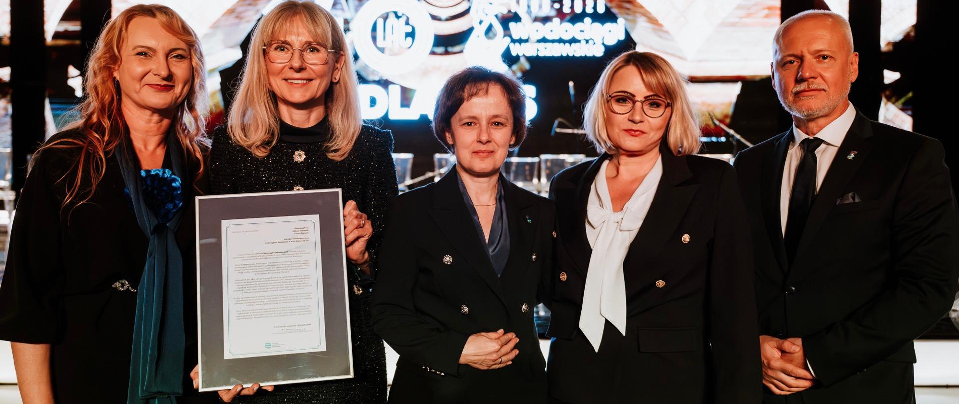 140 lat MPWIK z udziałem przedstawicieli Wód Polskich. Na zdjęciu - pierwsza od lewej - dyr. Joanna Kidzińska, czwarta od lewej - wiceprezes Wód Polskich Alicja Michalik-Kucińska