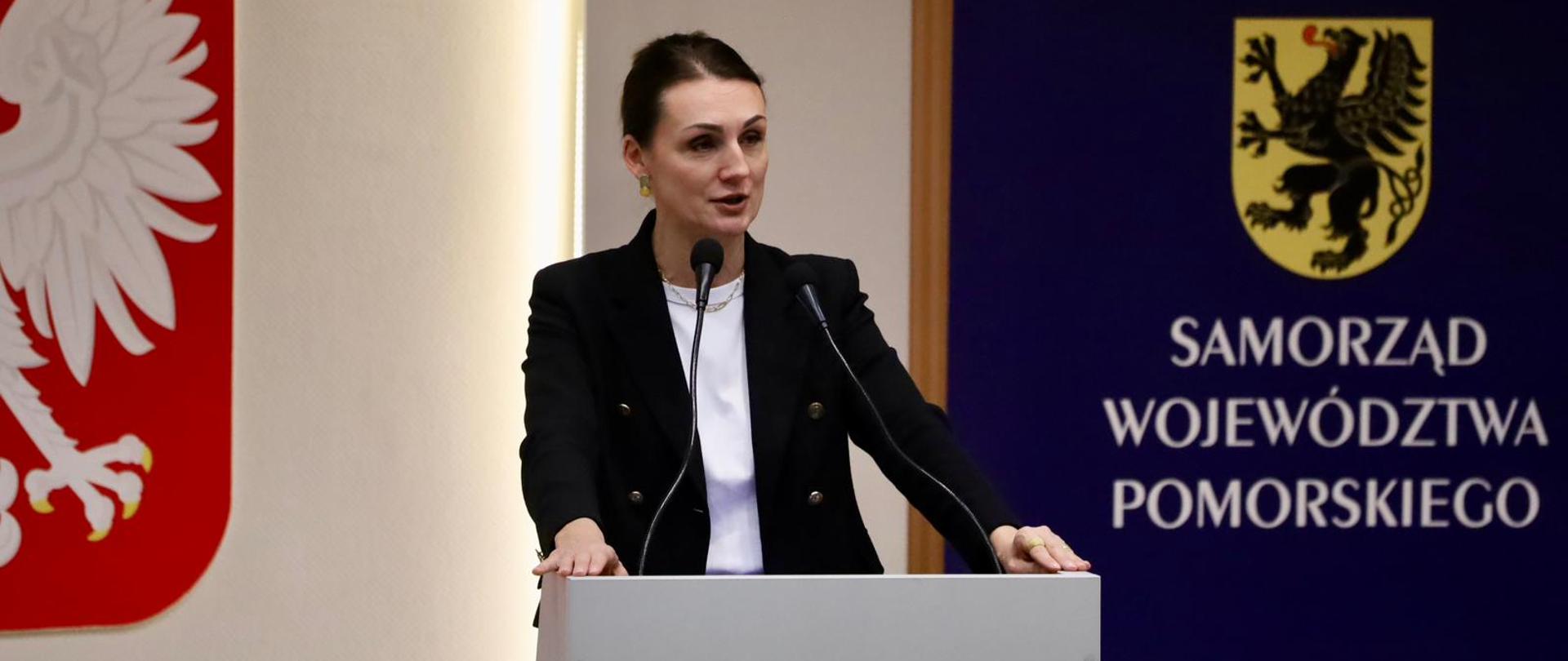 Spotkanie starostów, prezydentów, burmistrzów, wójtów w sali okrąglej UMWP, Gdańsk, 14.04.2026