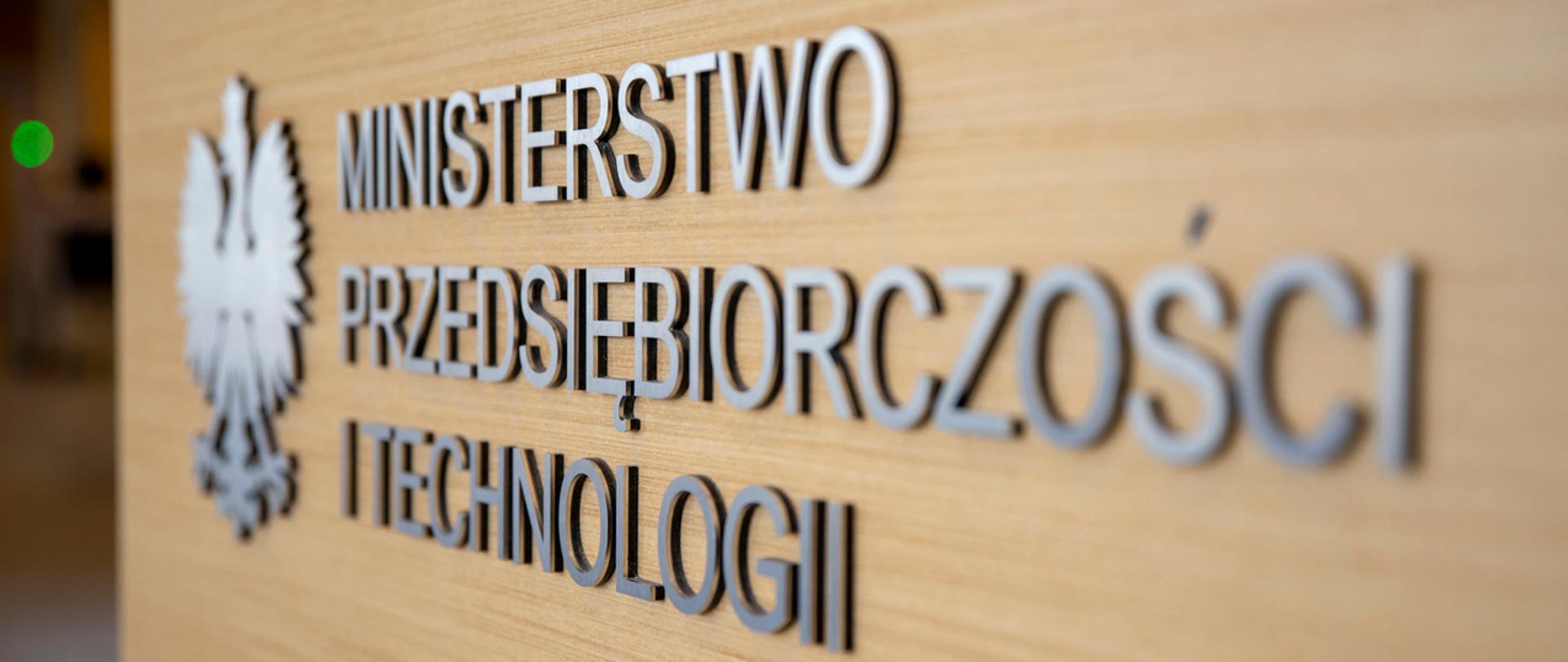 Zdjęcie logotypu Ministerstwa Przedsiębiorczości i Technologii