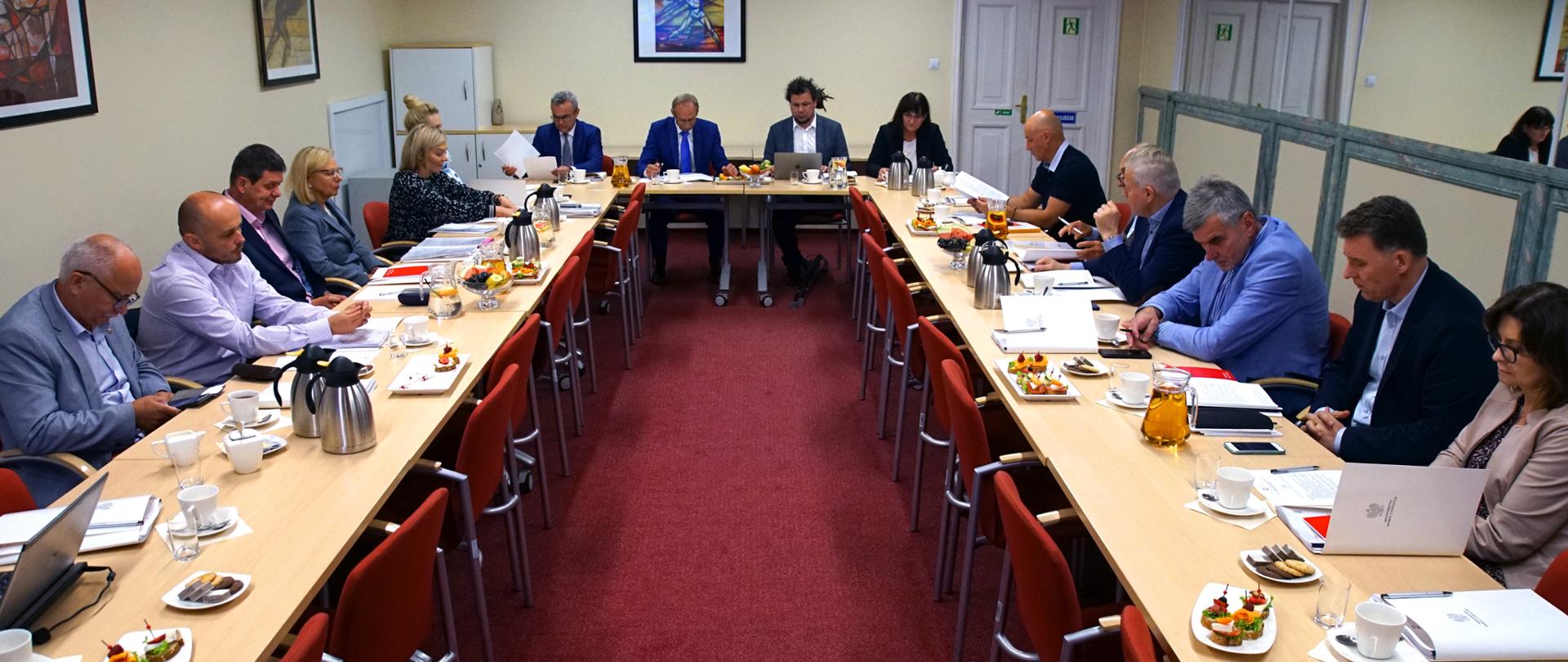 Posiedzenie Sztabu Przygotowań Olimpijskich i Paraolimpijskich ds. Sportów Letnich i Zimowych