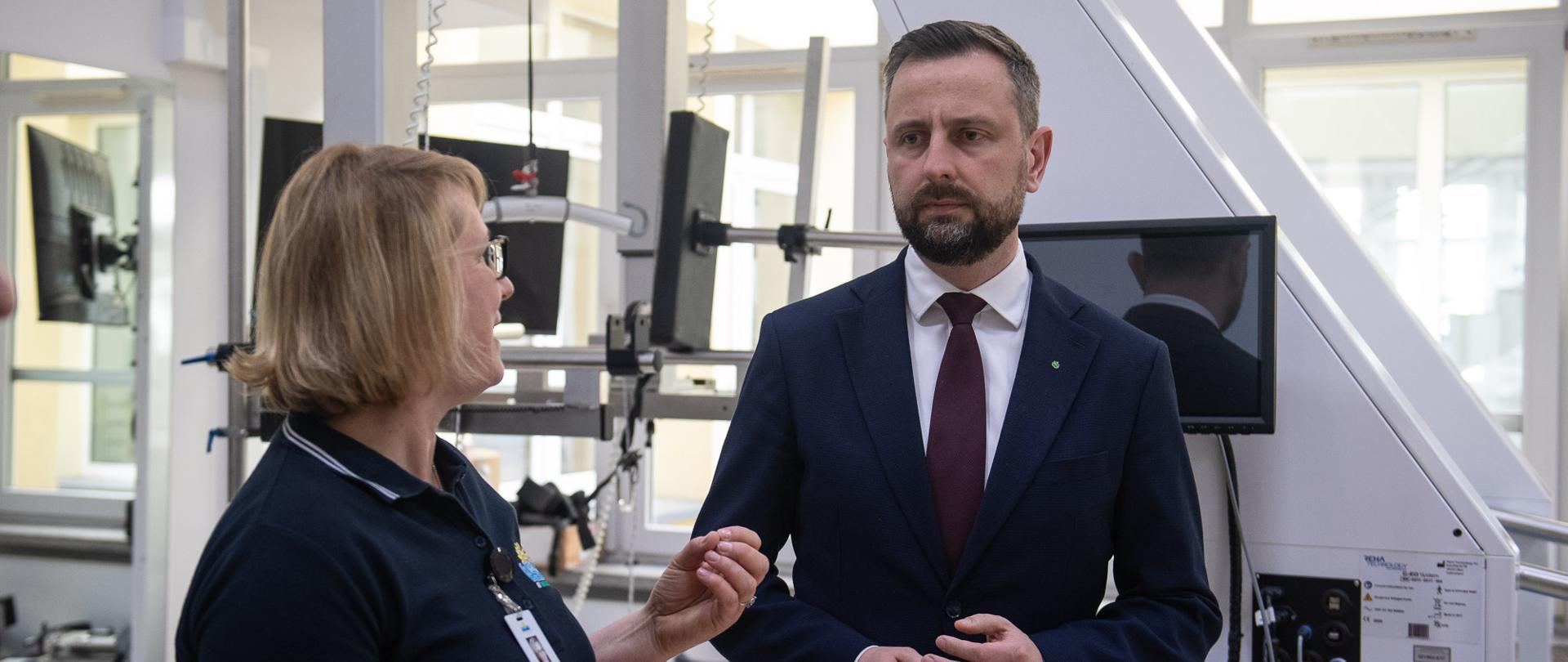 W czwartek (4 kwietnia br.), w 21 Wojskowym Szpitalu Uzdrowiskowo-Rehabilitacyjnym SP ZOZ w Busku-Zdroju, szef MON spotkał się z pracownikami szpitala oraz weteranami. 