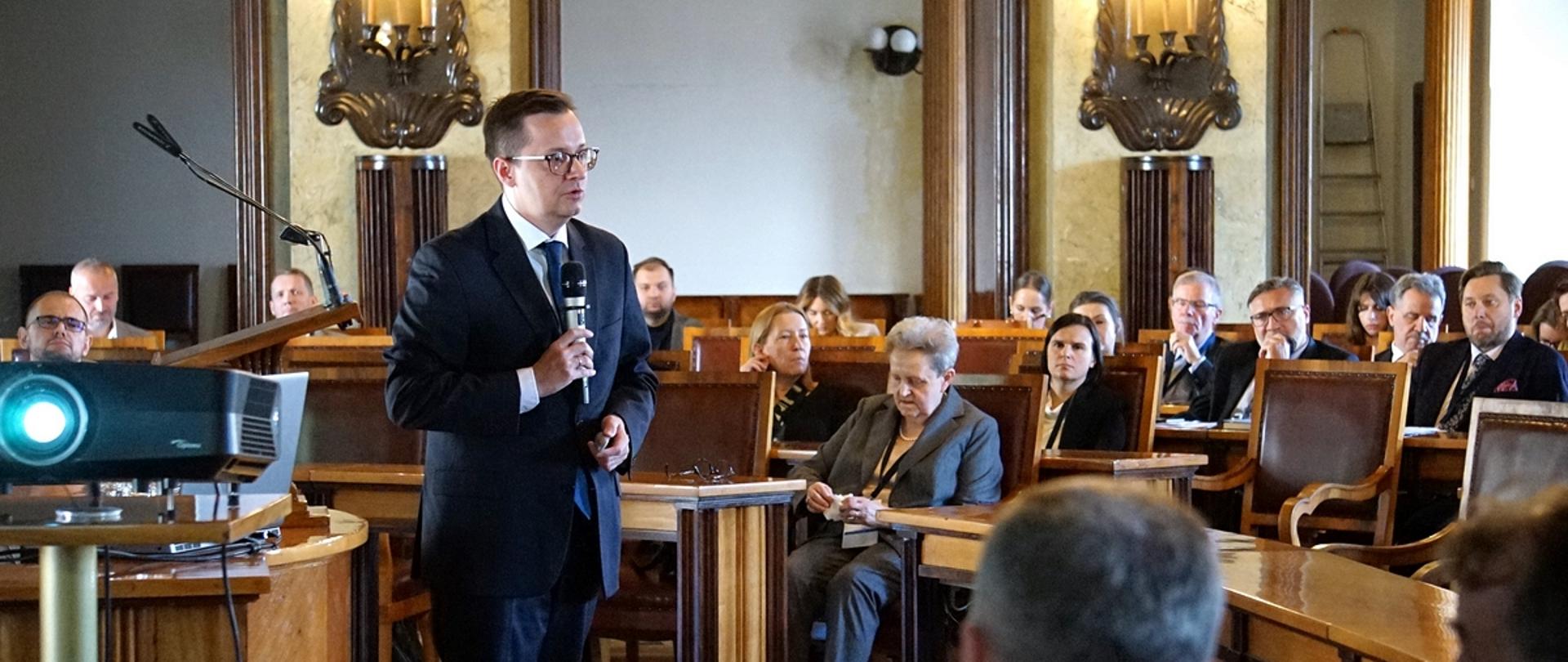 Wystąpienie Mateusza Balcerowicza - Zastępcy Prezesa Państwowego Gospodarstwa Wodnego Wody Polskie ds. Ochrony Przed Powodzią i Suszą