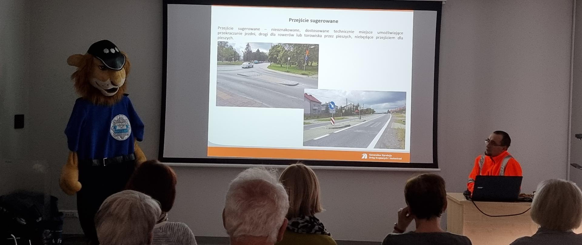 Spotkanie ze Słuchaczami Legnickiego Uniwersytetu Trzeciego Wieku - KMP Policji Legnica - marzec 2023 r. fot. Magdalena Szumiata/GDDKiA. 