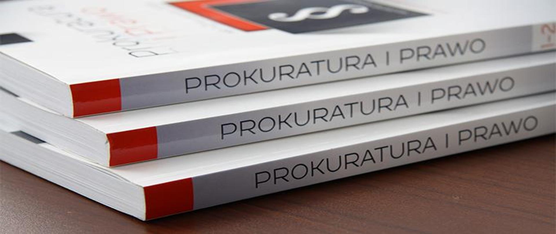 3 egzemplarze czasopisma &quot;Prokuratura i Prawo&quot;