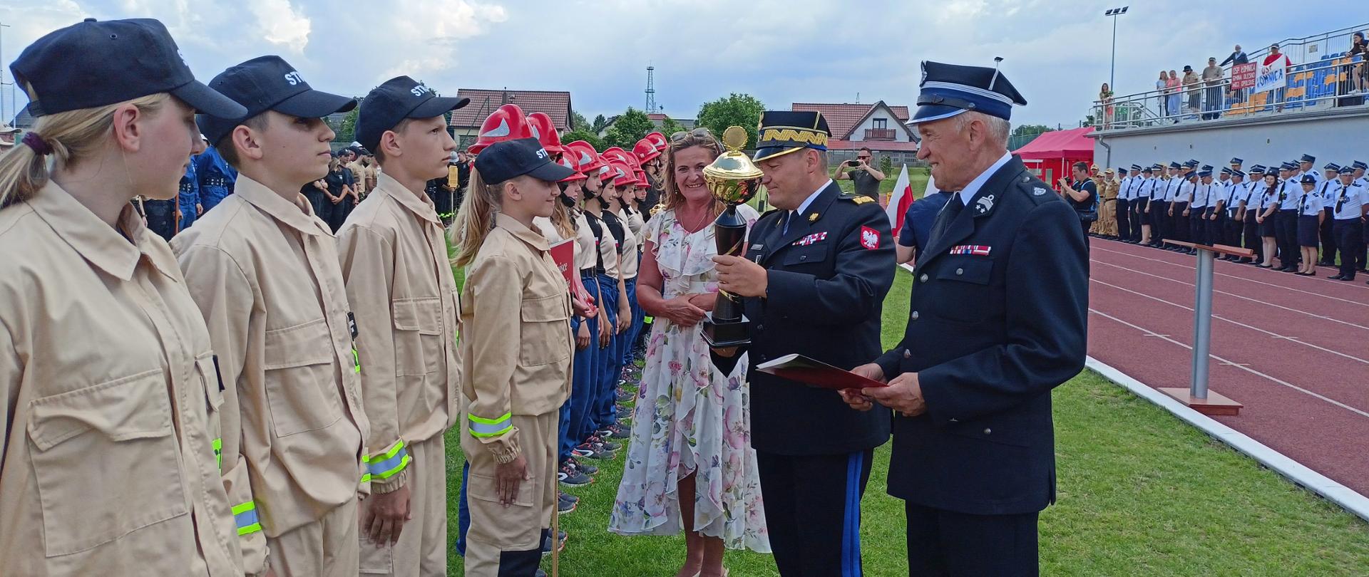Zawody Wojewódzkie OSP - moment wręczania nagród