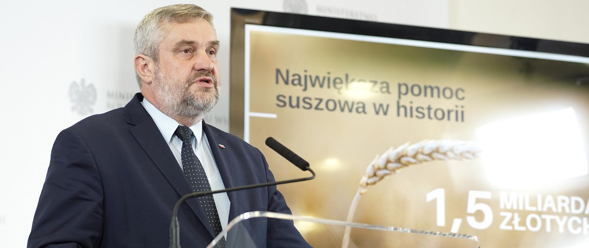 Minister J.K. Ardanowski podczas konferencji prasowej