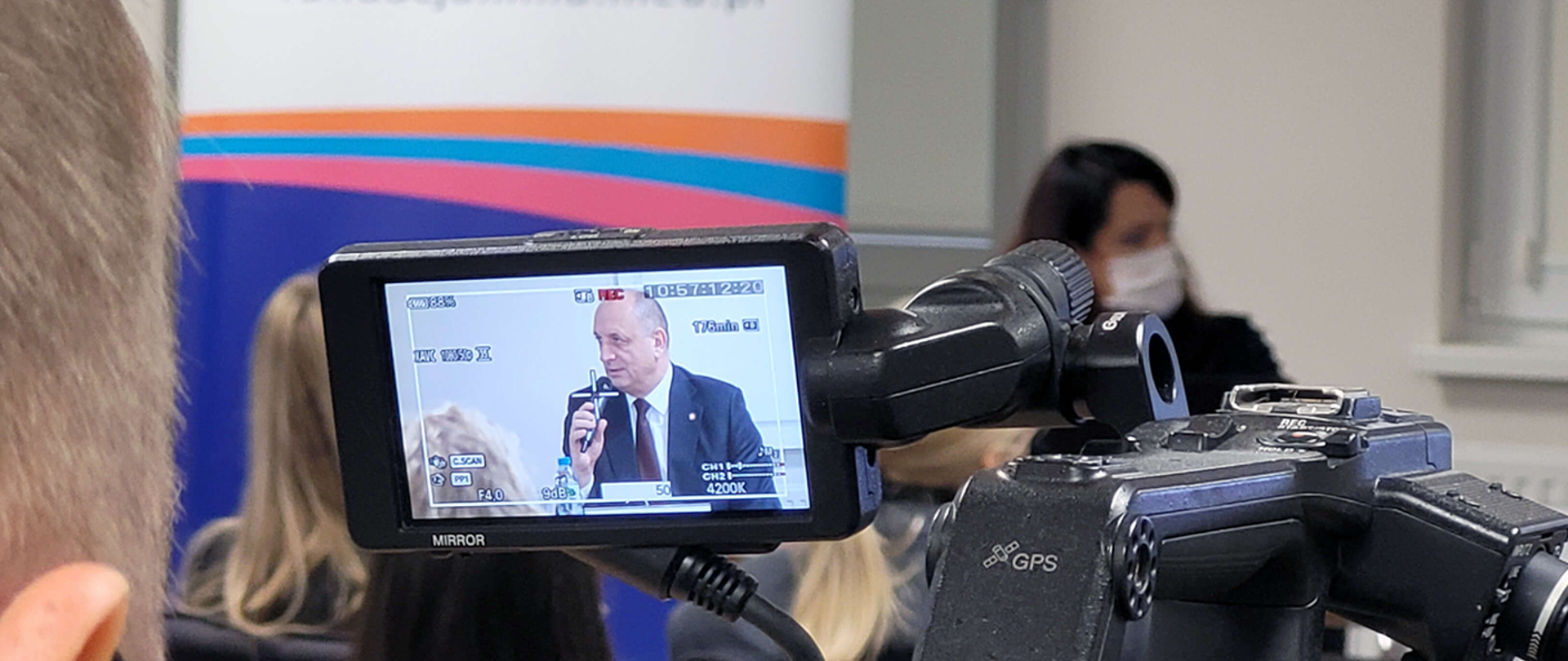 zdjęcie z konferencji poświęconej szczepieniom