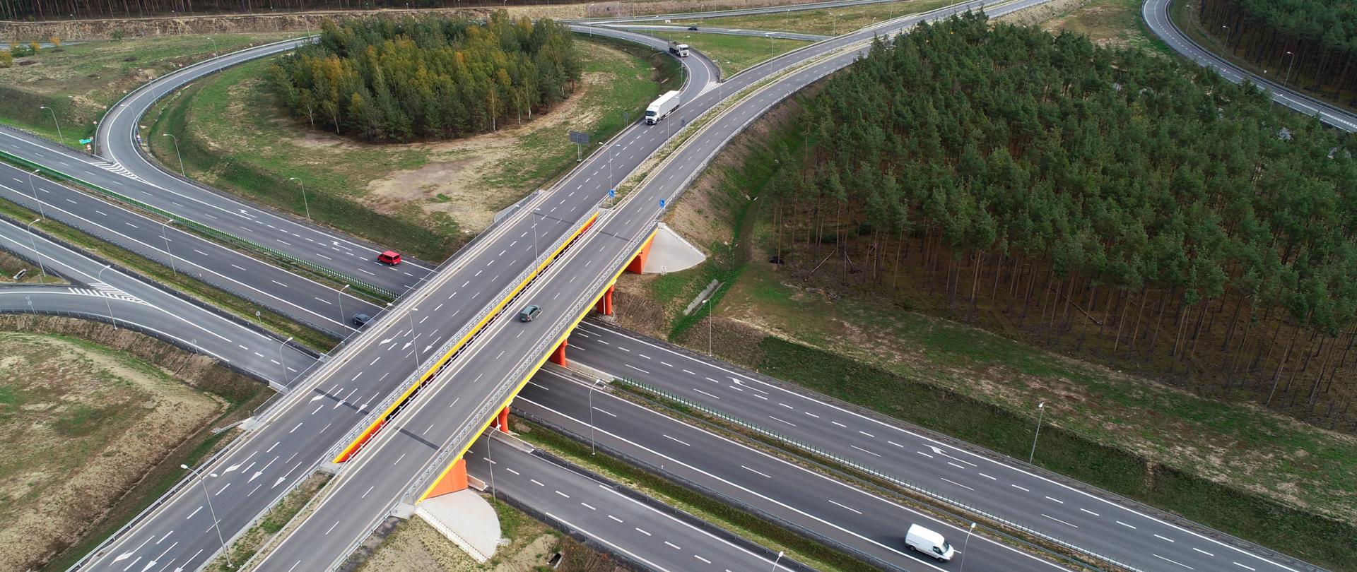 Węzeł drogowy na S3 z lotu ptaka