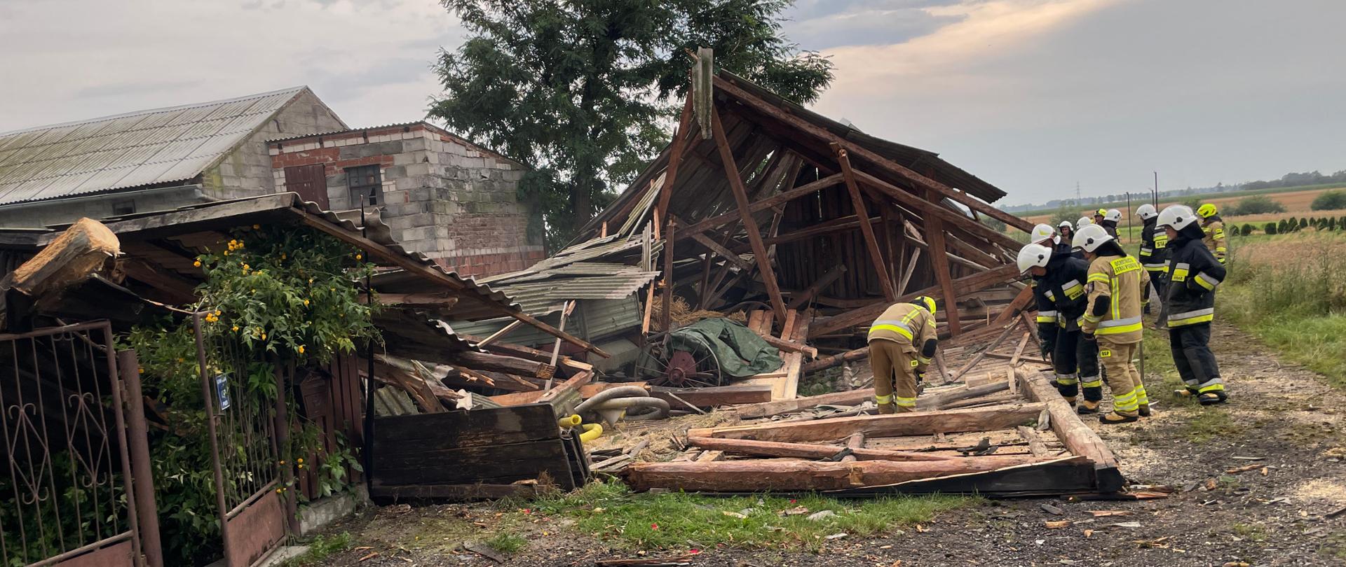 uszkodzony cały budynek