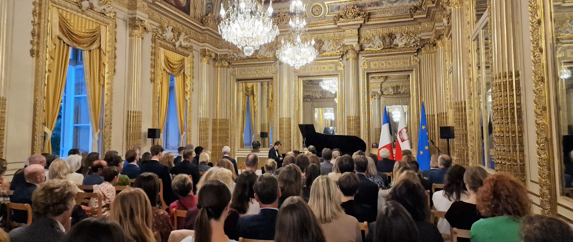 Koncert Mateusza Krzyżowskiego