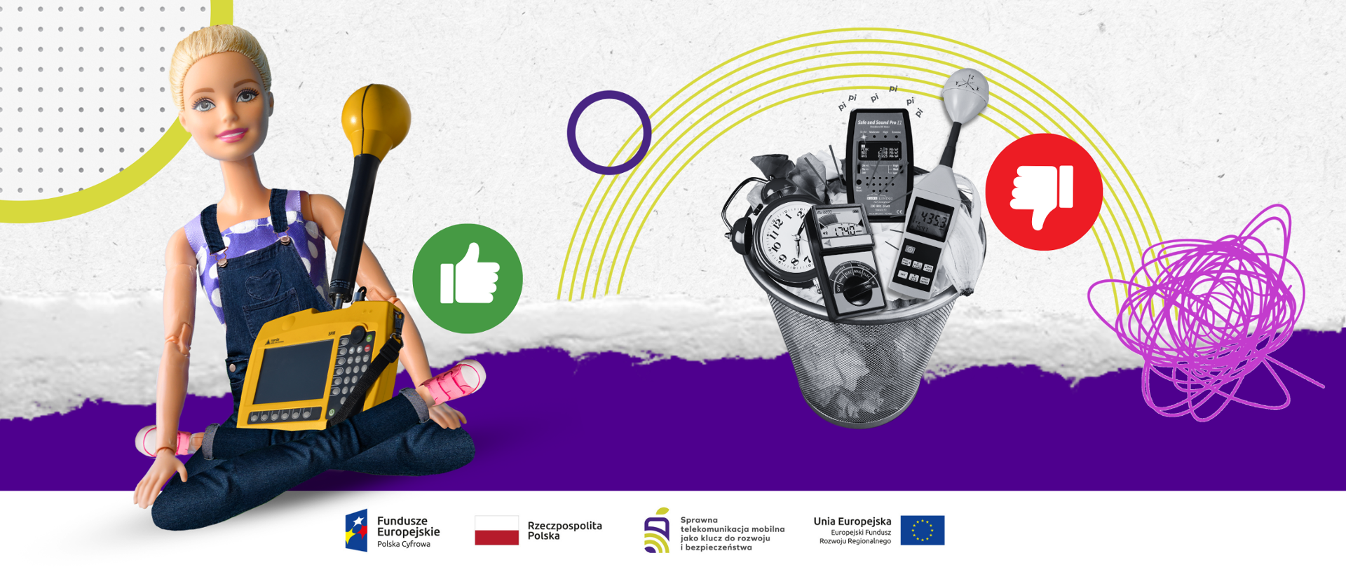 Zdjęcie przedstawia lalkę trzymającą profesjonalny miernik pola elektrycznego (PEM) z zielonym podniesionym kciukiem oraz kosz na śmieci z pseudo miernikami oraz czerwonym kciukiem w dół.