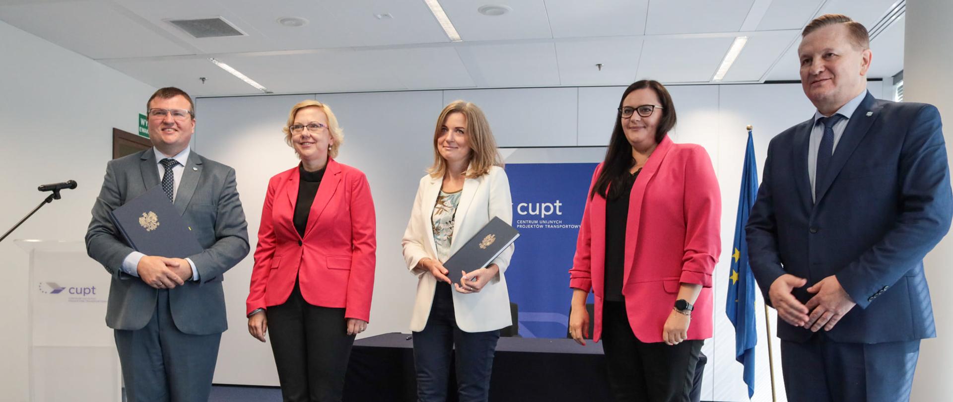 Podpisanie umowy w CUPT 470 milionów złotych z UE na rozwój infrastruktury śródlądowych dróg wodnych