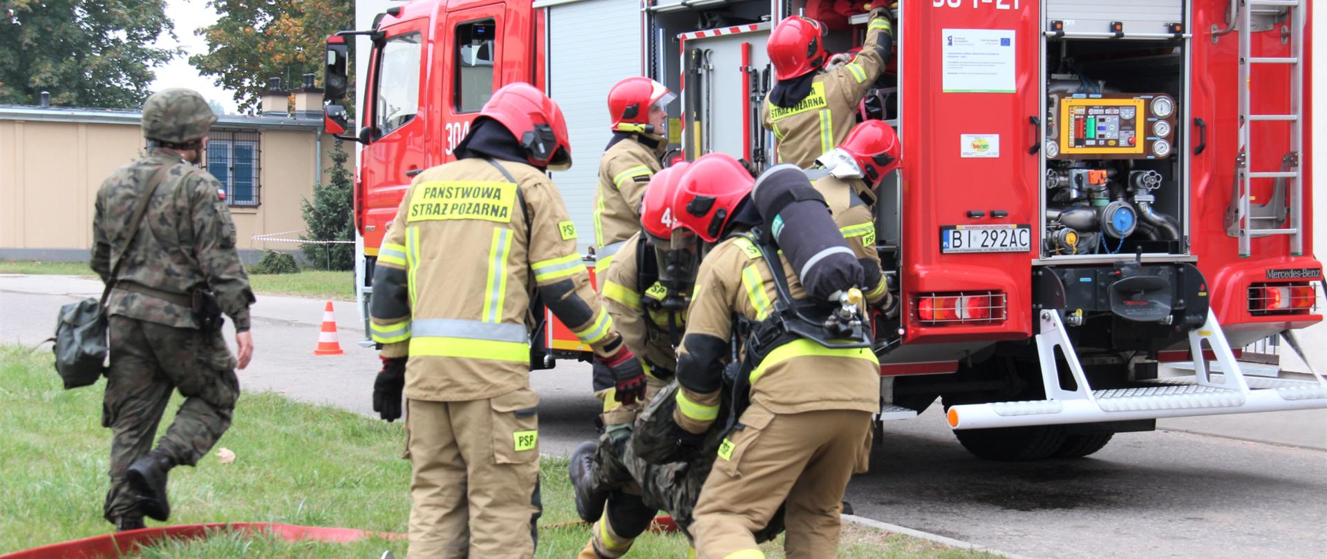 Wspólne ćwiczenia z Jednostką Wojskową