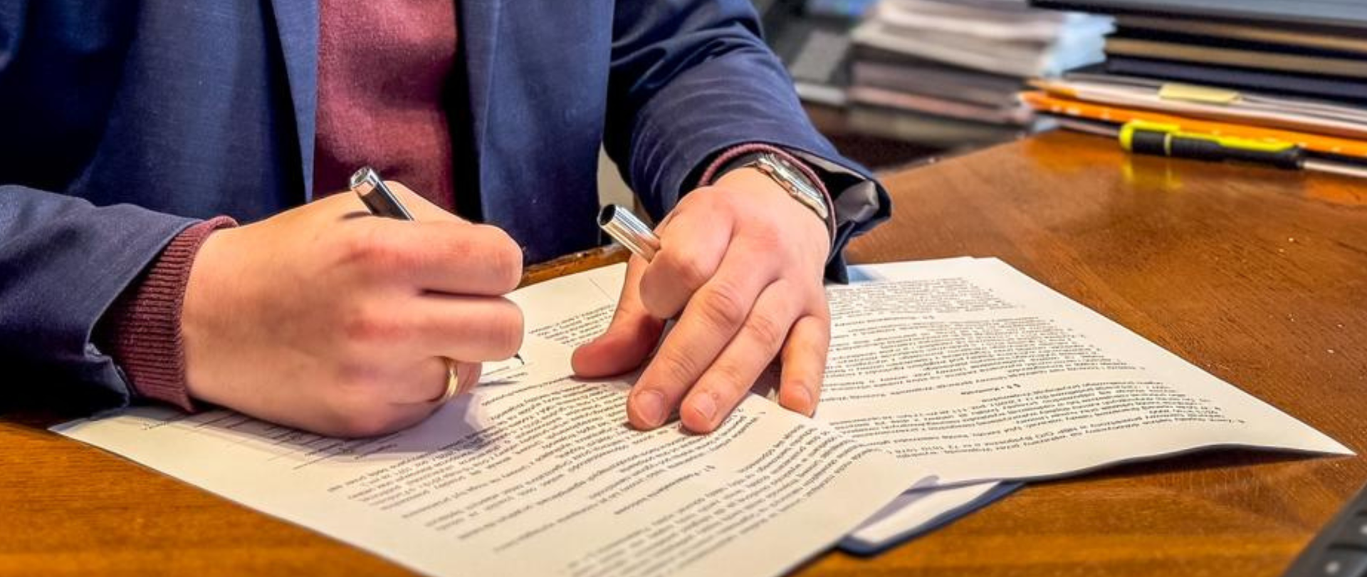 584 linie komunikacyjne wsparte dofinansowaniem. Umowy w ramach Funduszu Rozwoju Przewozów Autobusowych na 2026 rok w województwie podpisane.