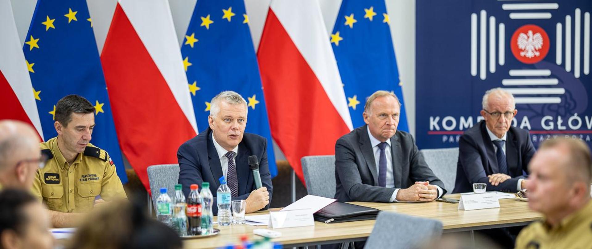 Odprawa w Komendzie Głównej Państwowej Straży Pożarnej. 