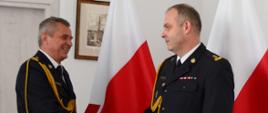 Pomorski komendant wojewódzki Państwowej Straży Pożarnej powierza obowiązki komendanta powiatowego Państwowej Straży Pożarnej funkcjonariuszowi. 