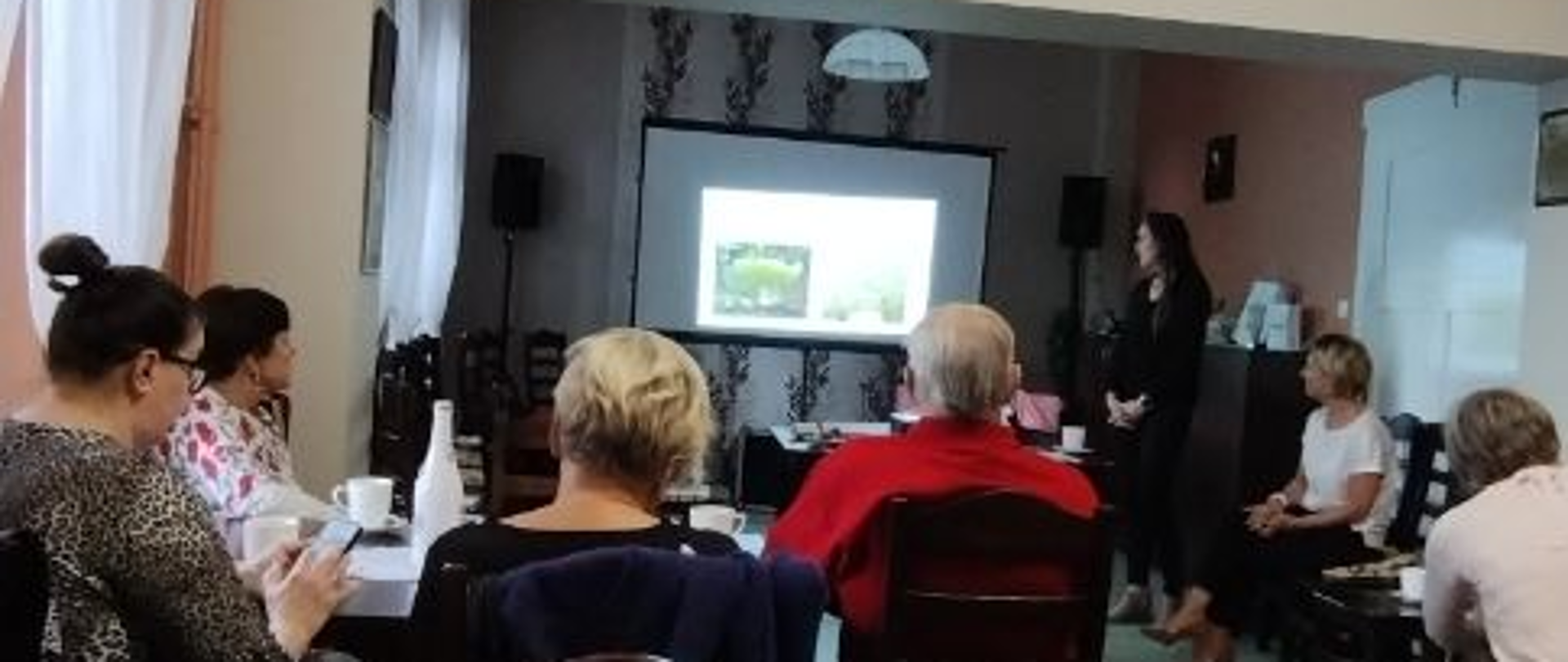 Seniorzy z Koźmina bezpiecznie zbierają grzyby - zdjęcie 4