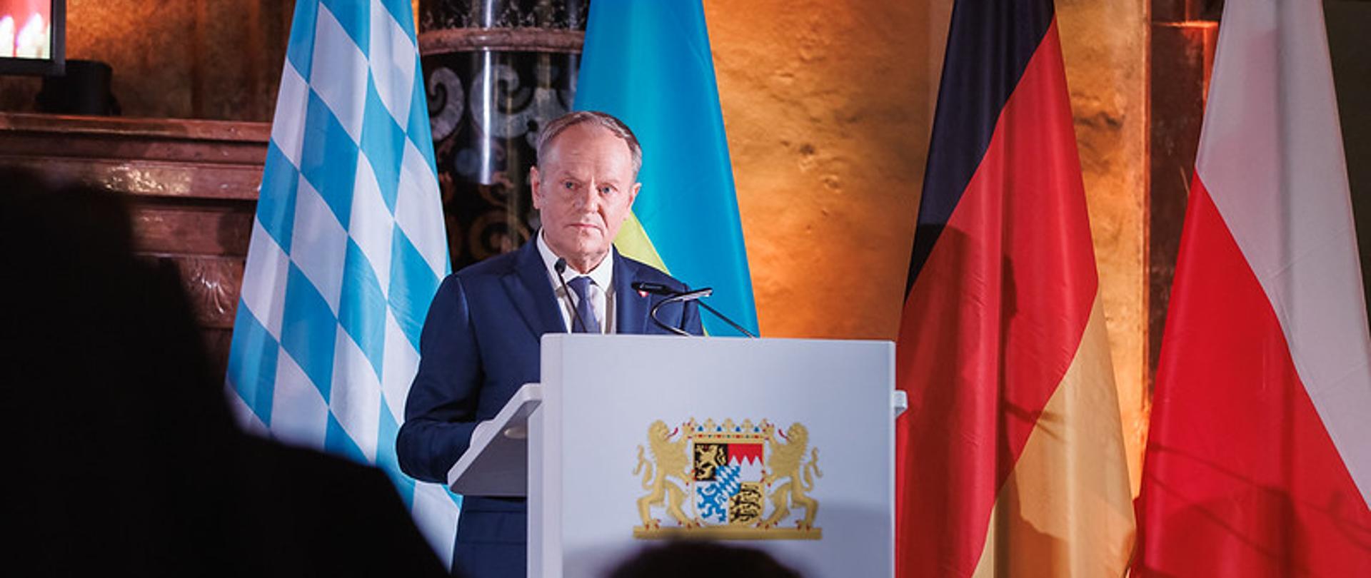 Premier Donald Tusk podczas ceremonii wręczenia nagrody Ewalda Heinricha von Kleista