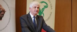 Wojewoda podlaski wziął udział w czwartkowym jubileuszu 100-lecia Służby Weterynaryjnej. Uroczystość w Podlaskim Urzędzie Wojewódzkim była także okazją do wręczenia odznaczeń państwowych. 