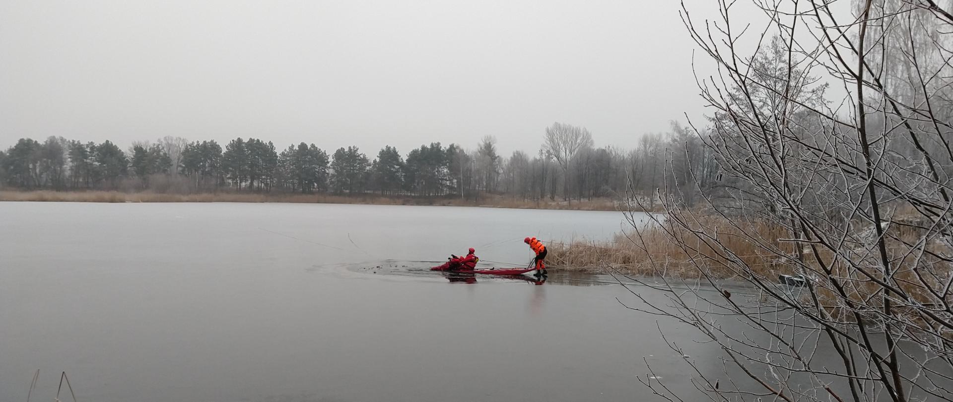 Ćwiczenia na lodzie 2022