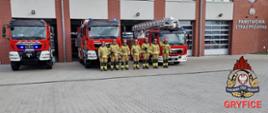 Na zdjęciu widoczna zmiana służbowa JRG PSP Gryfice, w tle samochody gaśnicze