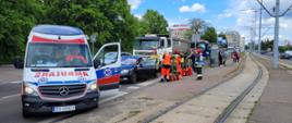 Zderzenie samochodów osobowych i ciężarowych na ul. Jana z Kolna