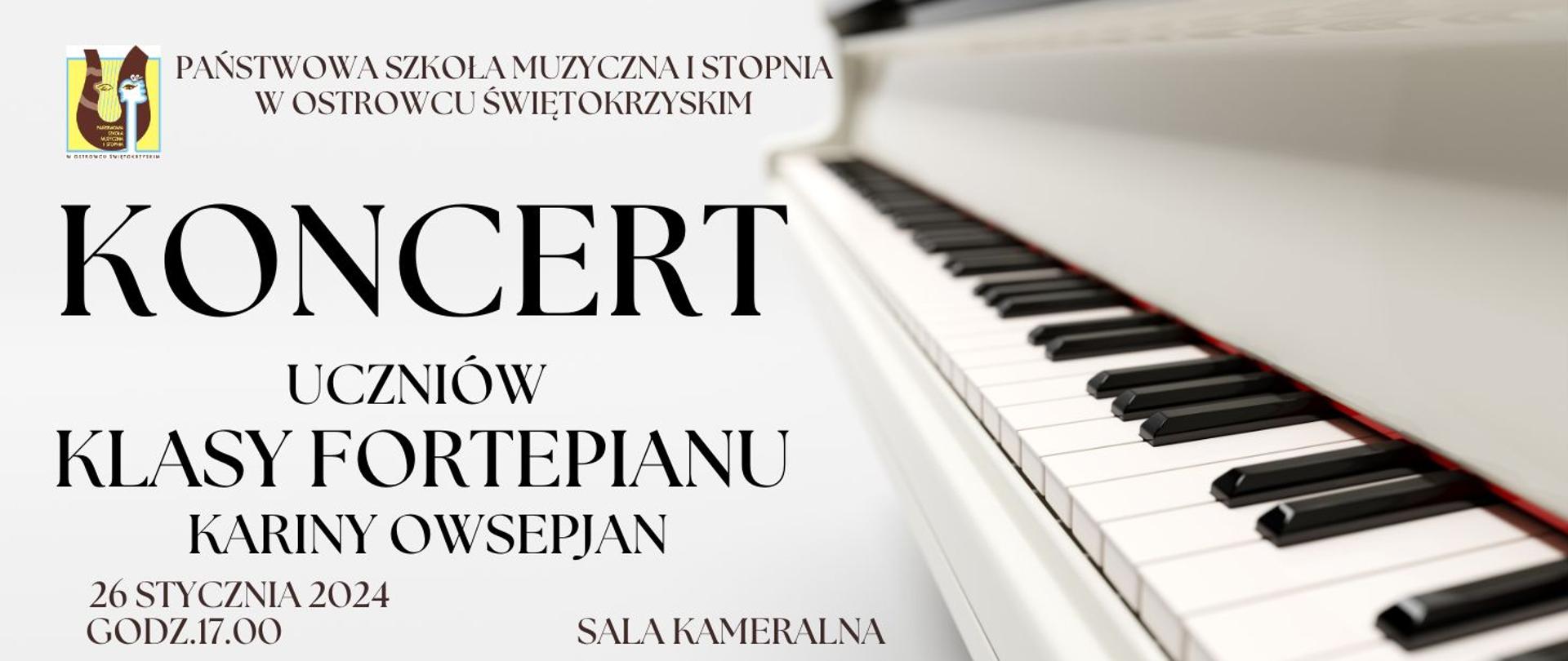 napisy w kolorze czarnym na tle w kolorze białym i fortepianem po prawej stronie i z logiem szkoły w prawym górnym rogu