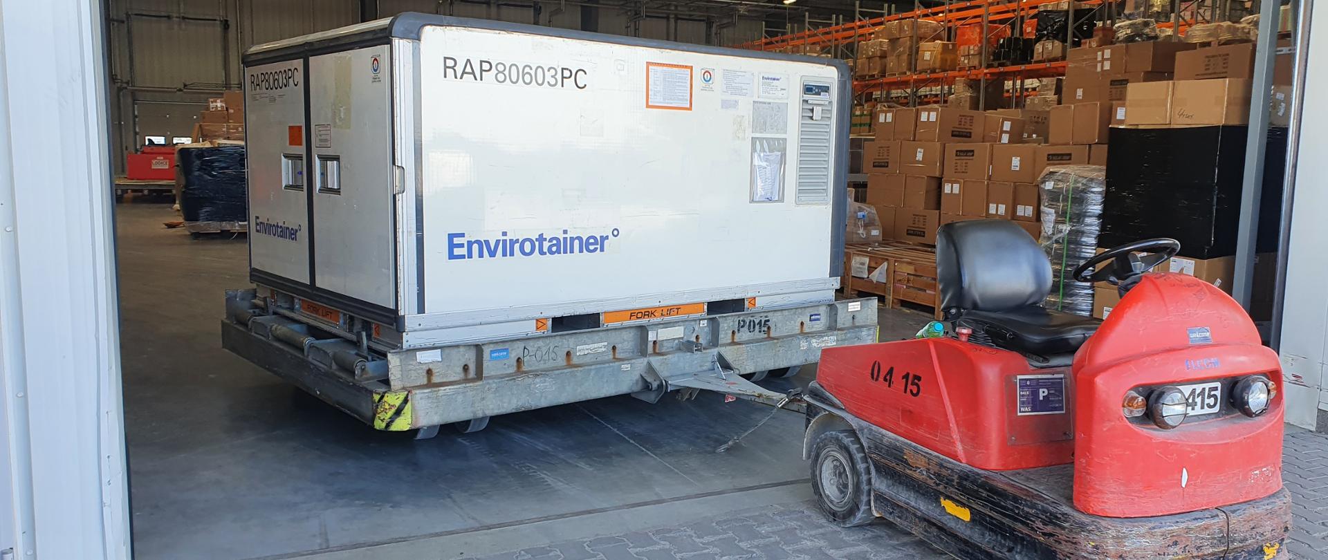 Kontener-chłodni służących do przechowywania szczepionek 