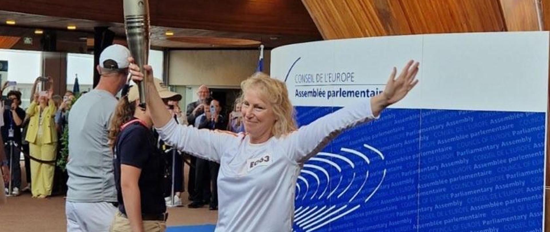 Pochodnia olimpijska w Radzie Europy.