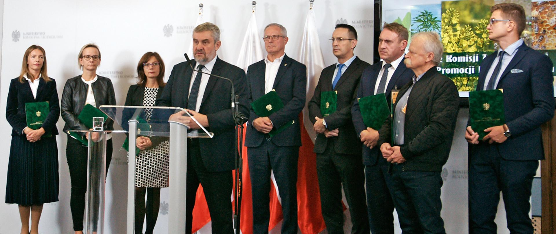 Uczestnicy konferencji prasowej