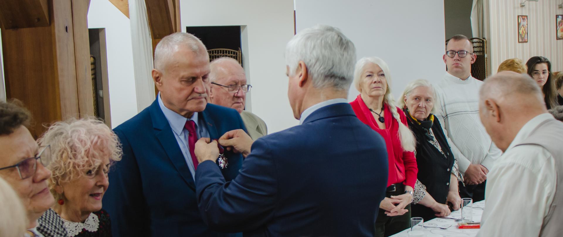 Wojewoda podlaski Bohdan Paszkowski na białostockich obchodach Międzynarodowego Dnia Niewidomych