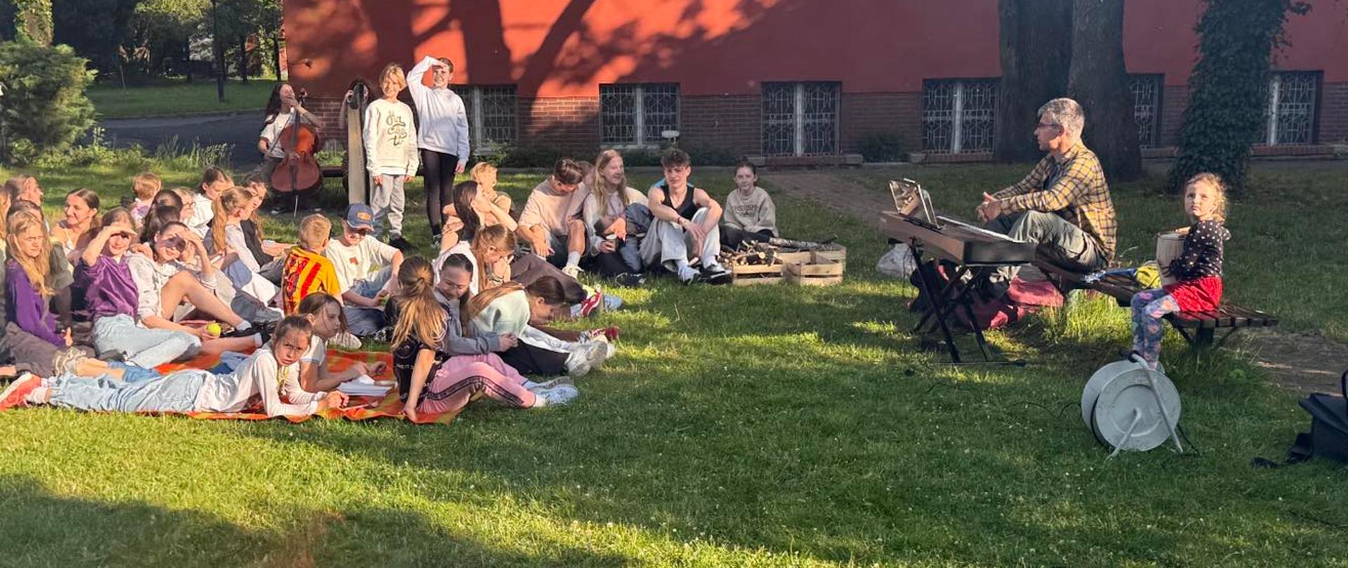 Końcoworoczne ognisko 