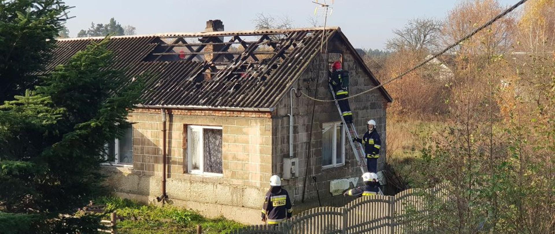 Pożar budynku mieszkalnego w miejscowości Łosienek gm. Piekoszów