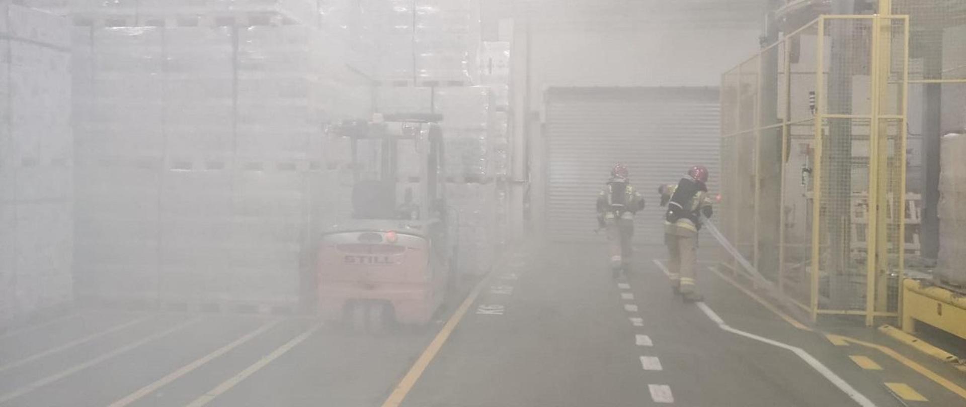 Strażacy podczas ćwiczeń