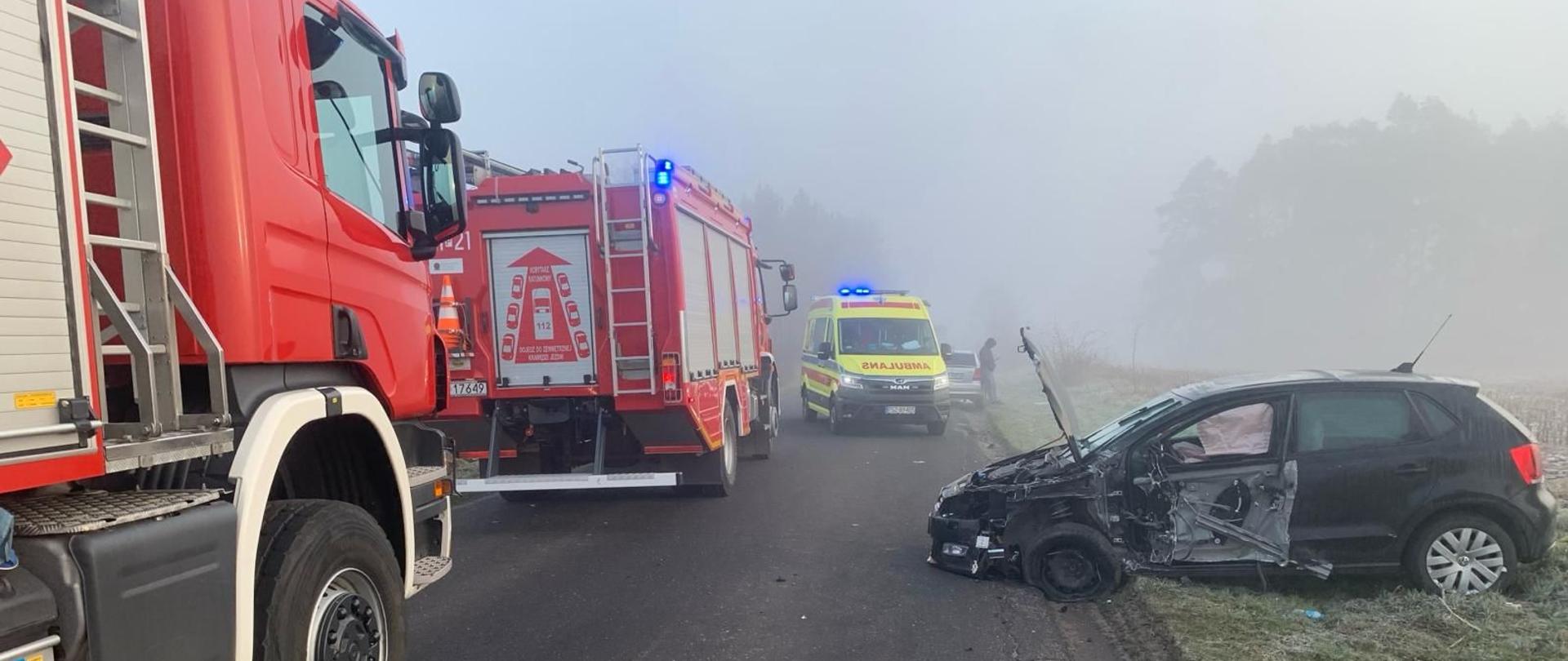Zderzenie samochodu osobowego z autobusem