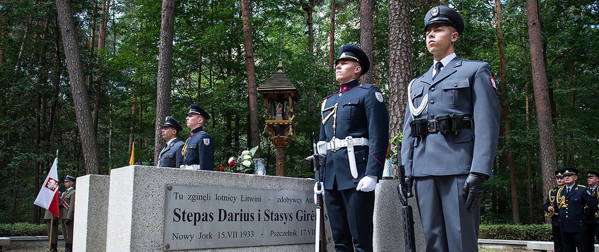 150718_MMB_lotnikom_RSuchy_01