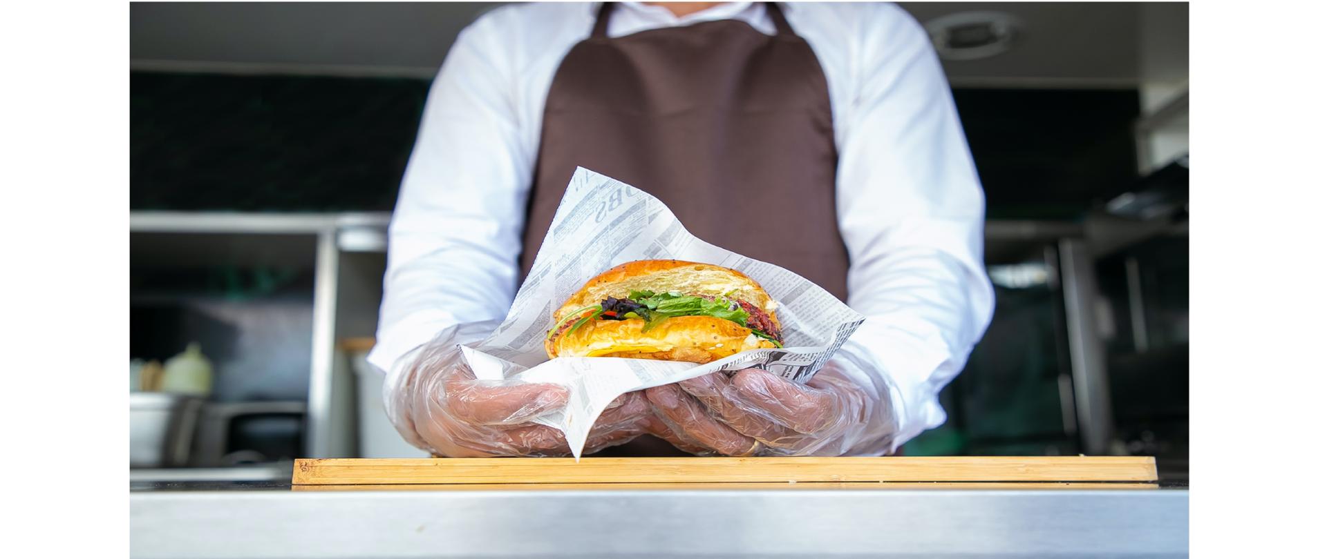 pexels-kampus-production-5920741