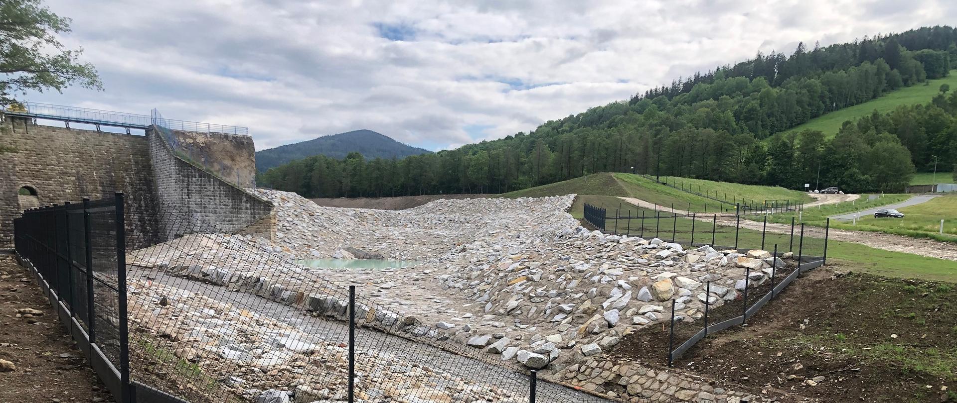 Zabezpieczony zbiornik Stronie Śląskie