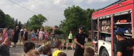 PRELEKCJA O BEZPIECZEŃSTWIE PODCZAS WAKACJI I POKAZ SPRZĘTU STRAŻACKIEGO - SPOTKANIE Z UCZNIAMI ZESPOŁU SZKÓŁ NR 1 W PIŃCZOWIE