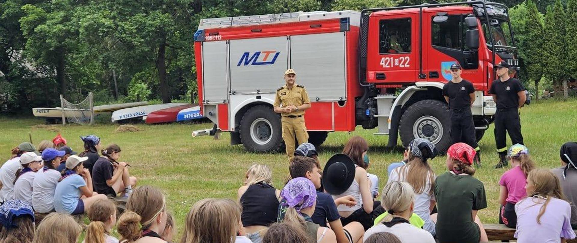 Strażacy z wizytą u harcerzy 