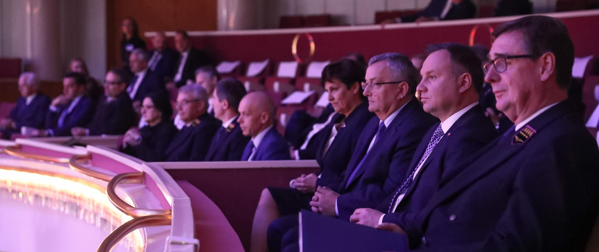 Minister Andrzej Adamczyk wziął udział w gali Święta Kolejarza