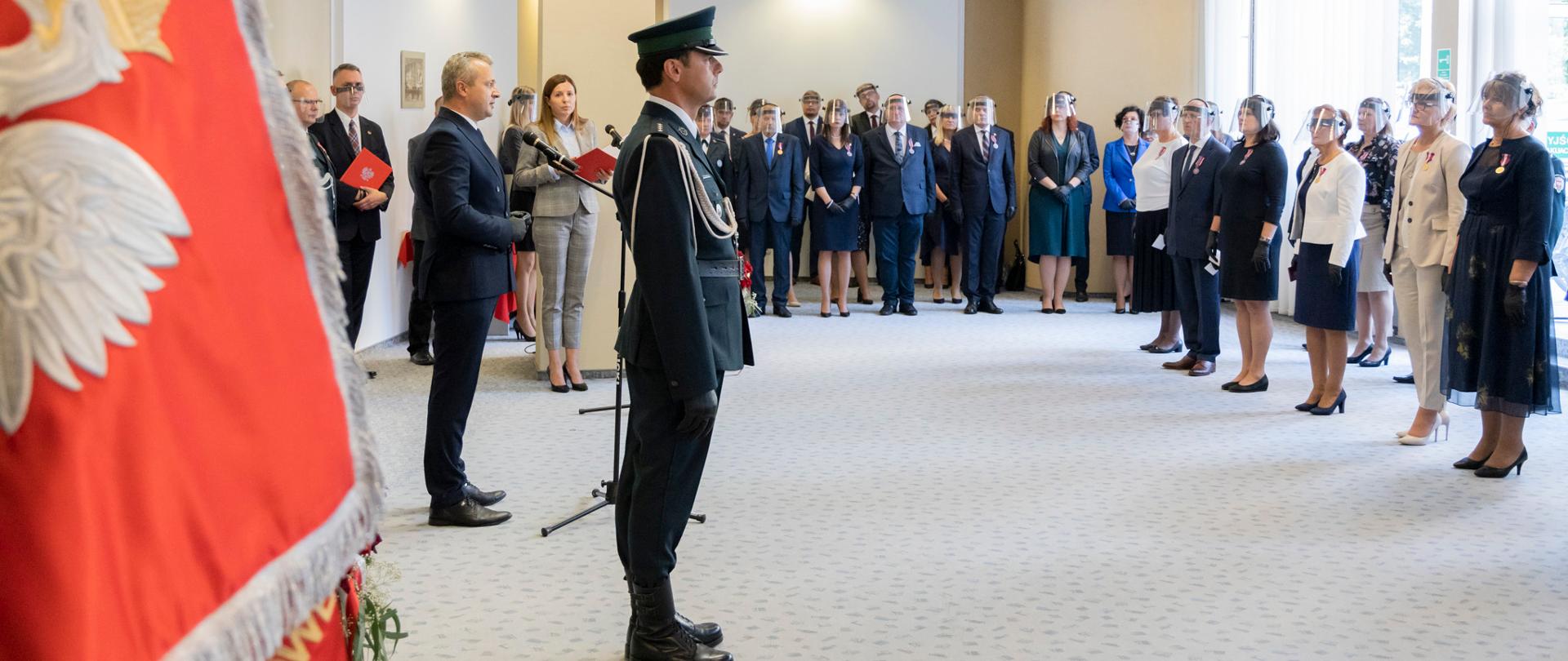 Uroczystość z okazji Dnia Krajowej Administracji Skarbowej widok ogólny