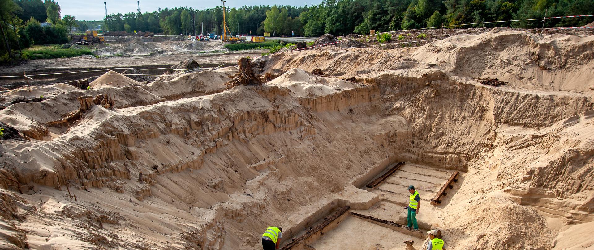 Prace archeologiczne w okolicy Wiązowny pod Warszawą, prowadzone przed rozpoczęciem budowy S17 Lubelska - Kołbiel