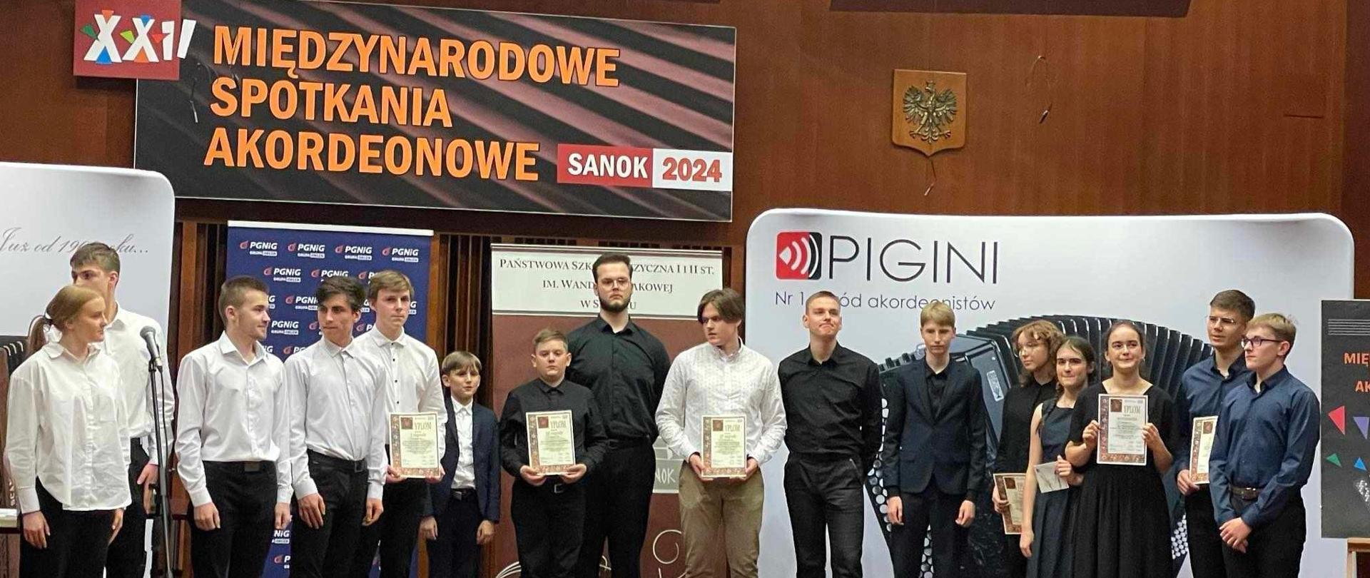 Zbiorowe Zdjęcie uczestników konkursu Sanok 2024