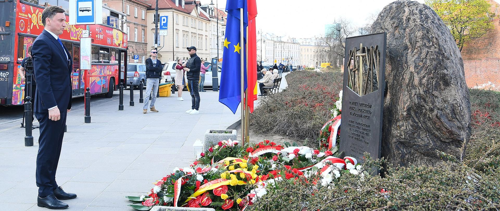 Minister Sprawiedliwości upamiętnił ofiary zbrodni katyńskiej