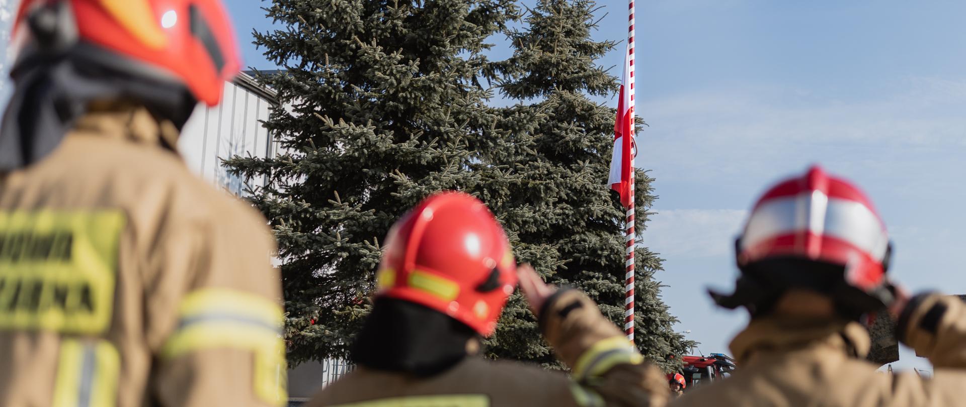 Z okazji Dnia Flagi Rzeczypospolitej Polskiej 2 maja o godzinie 8:00 w jednostkach ratowniczo-gaśniczych Komendy Miejskiej Państwowej Straży Pożarnej w Siedlcach została uroczyście podniesiona flaga państwowa. 