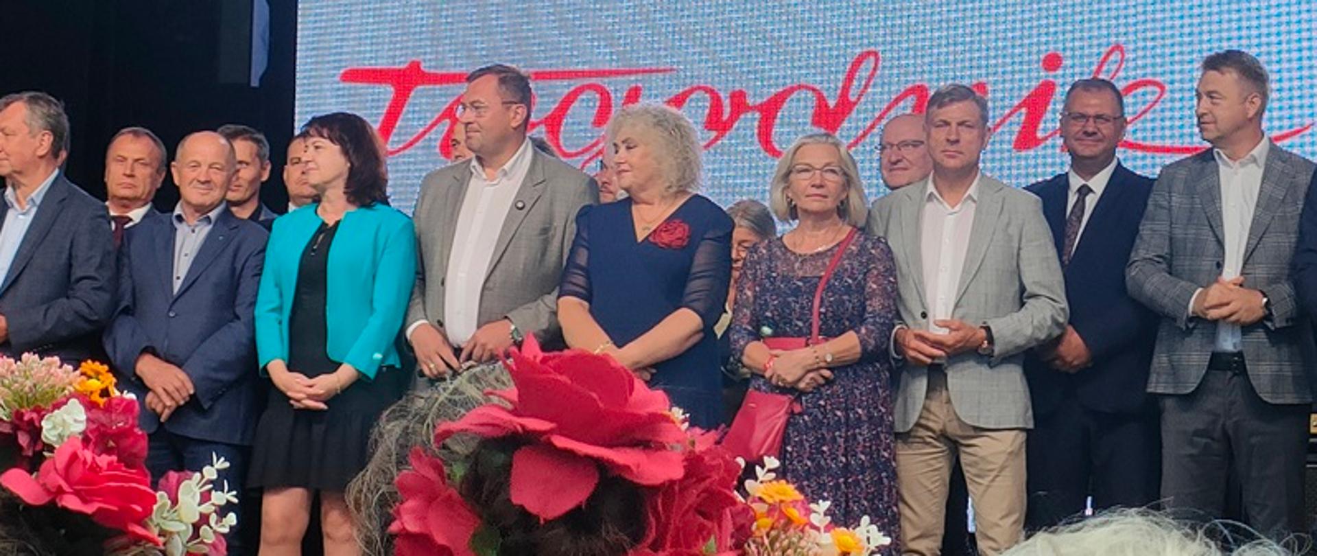 laureaci konkursu na scenie