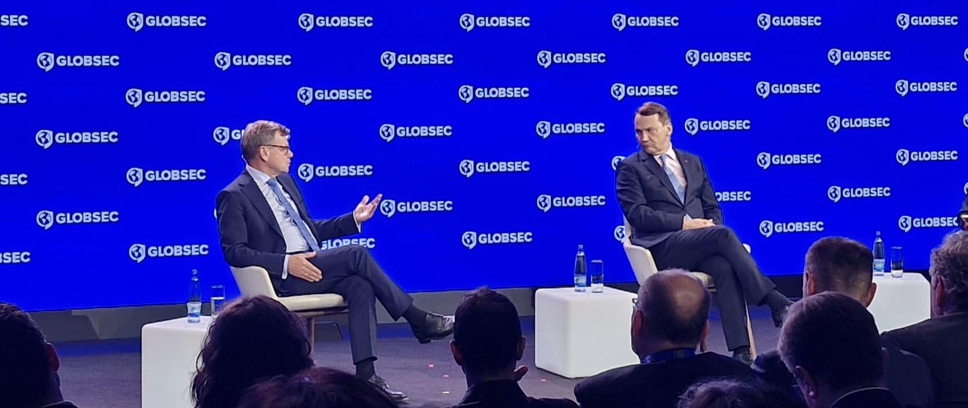 Premier Sikorski na GLOBSEC Forum 2026
