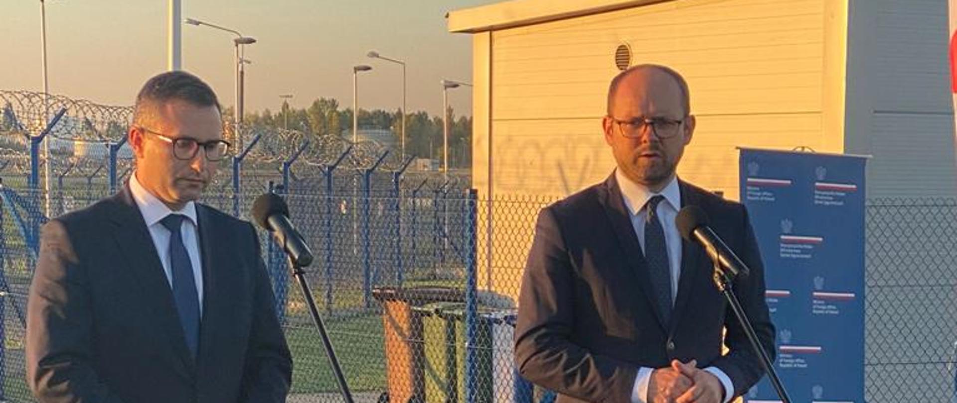 Zdjęcie podczas transportu szczepionek przeciwko Covid-19 do Kenii